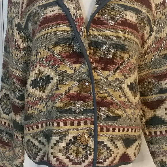 NEW INDENTITY - Picture 6 of 16